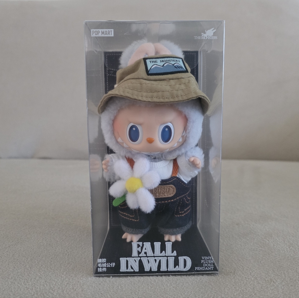 💛Authentic Pop Mart, The Monsters Fall In Wild Vinyl Plush Pendant Labubu